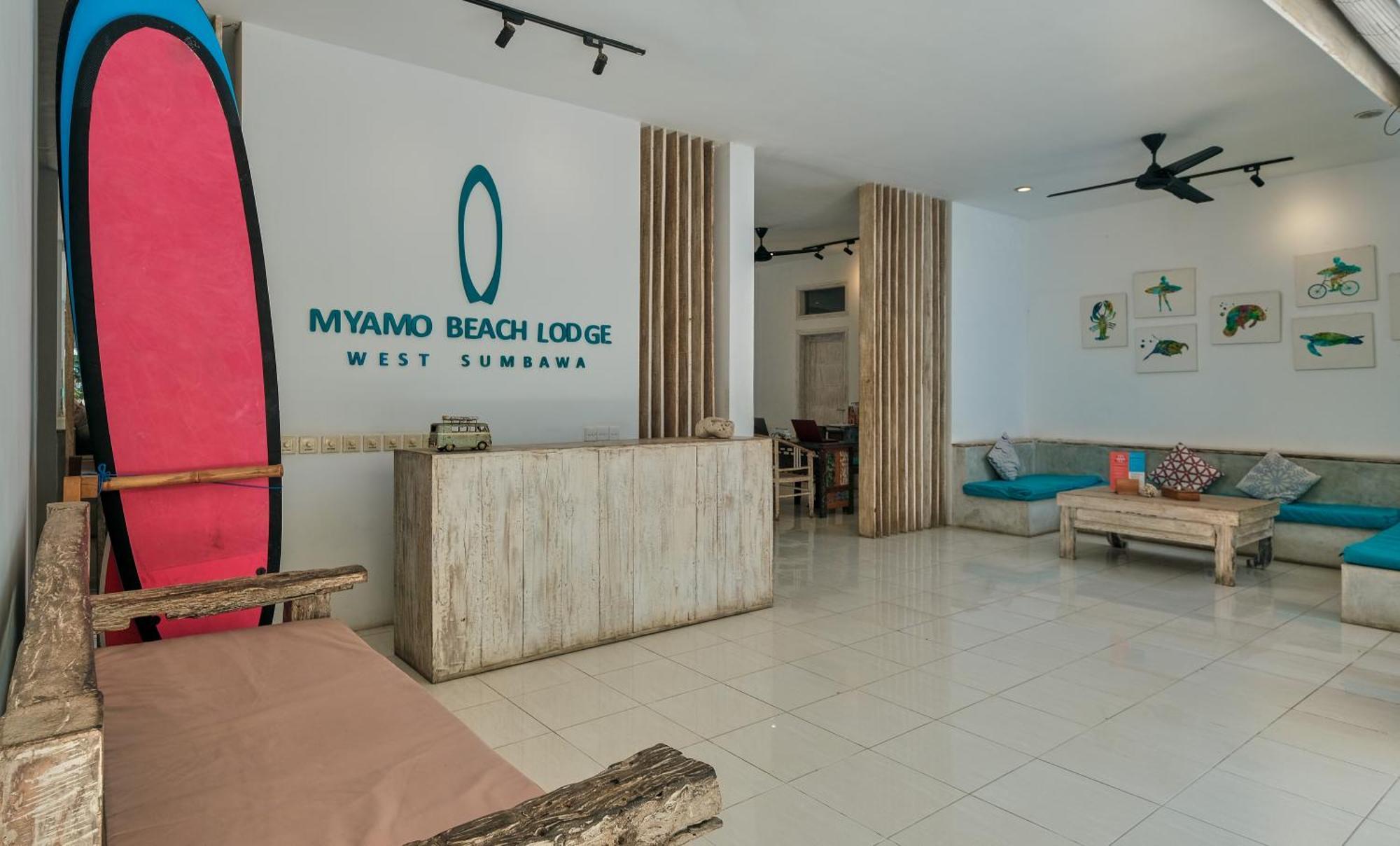 Myamo Beach Lodge Jereweh Esterno foto
